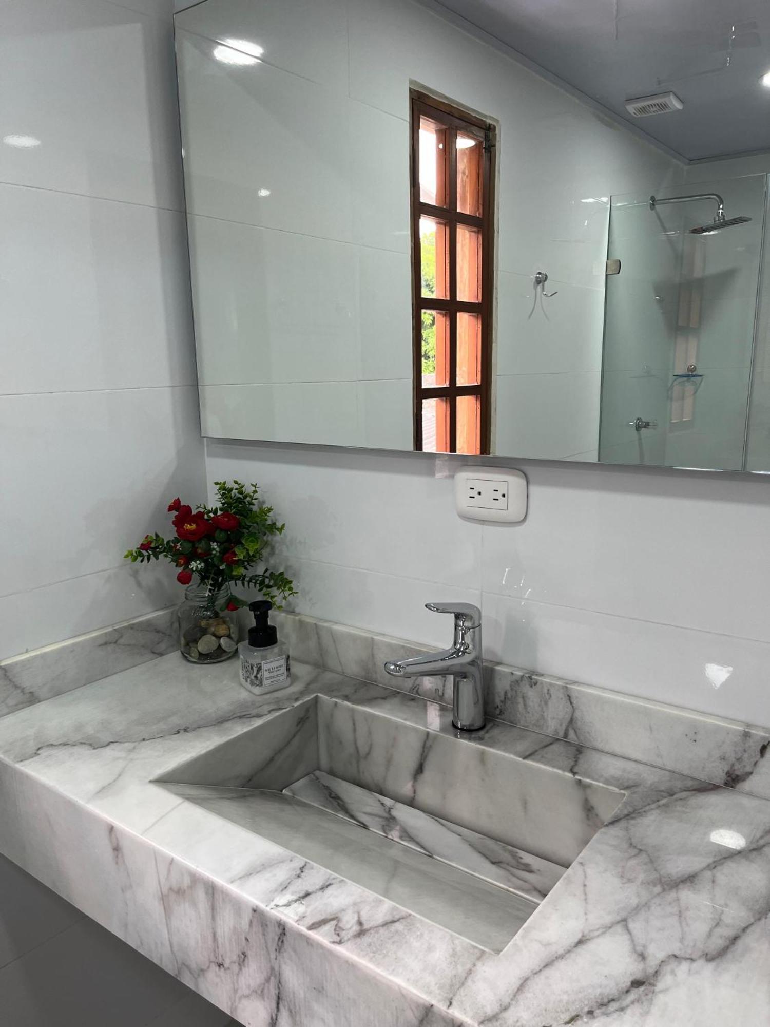 بيت شباب La 10B Cartagena المظهر الخارجي الصورة